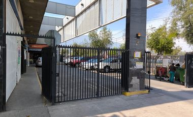 Arriendo Comercial en Esquina Grecia con Molineros