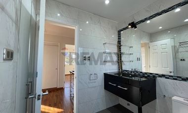 Gran Casa Familiar con Piscina en Providencia