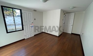 Gran Casa Familiar con Piscina en Providencia
