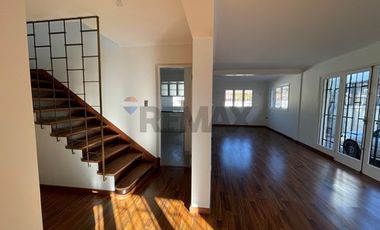 Gran Casa Familiar con Piscina en Providencia