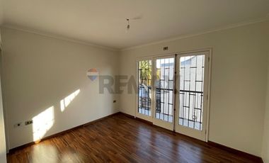 Gran Casa Familiar con Piscina en Providencia