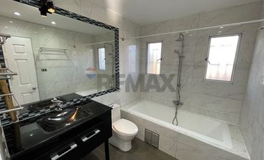 Gran Casa Familiar con Piscina en Providencia
