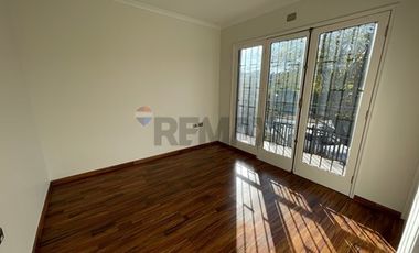 Gran Casa Familiar con Piscina en Providencia