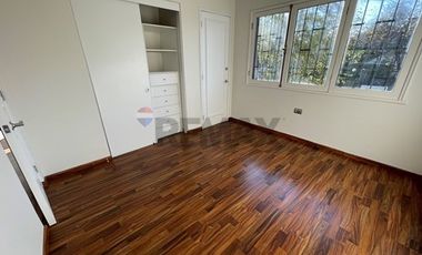 Gran Casa Familiar con Piscina en Providencia