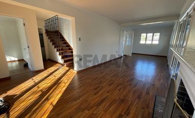 Gran Casa Familiar con Piscina en Providencia