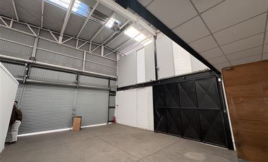 Local Comercial en Arriendo en Frente al metro Ines de Suarez