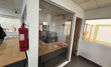 Local Comercial en Arriendo en Frente al metro Ines de Suarez