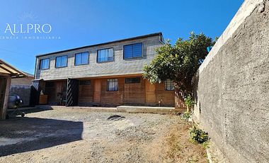 EN VENTA EN PICHILEMU OPORTUNIDAD ÚNICA: CASA + 3 CABAÑAS