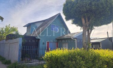 EN VENTA – COMPLEJO DE CABAÑAS EN PLENO CENTRO DE PICHILEMU