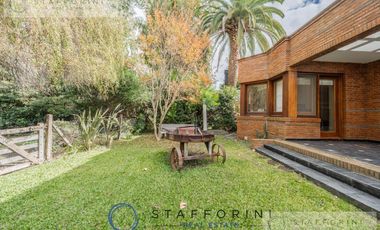 CASA EN 2 LOTES EN COUNTRY CLUB EL CARMEN