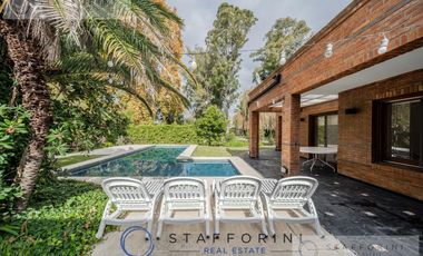 CASA EN 2 LOTES EN COUNTRY CLUB EL CARMEN