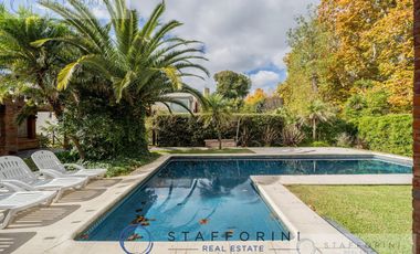 CASA EN 2 LOTES EN COUNTRY CLUB EL CARMEN