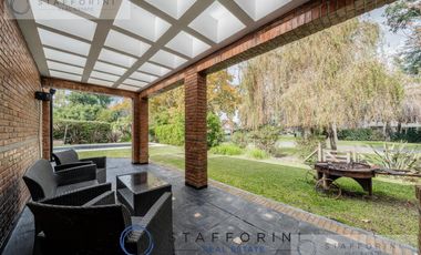 CASA EN 2 LOTES EN COUNTRY CLUB EL CARMEN