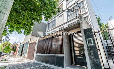 Venta departamento monoambiente con cochera en Haedo