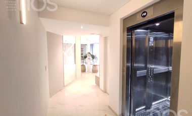 VENTA LOFT DIVISIBLE A ESTRENAR CON PATIO Y AMENITIES EN ZONA CENTRO
