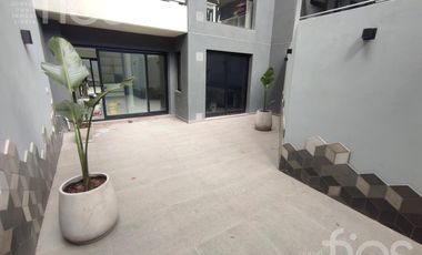 VENTA LOFT DIVISIBLE A ESTRENAR CON PATIO Y AMENITIES EN ZONA CENTRO