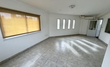 Depósito - Santa Elena