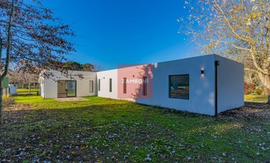 Casa en venta barrio privado Tierra y Mar