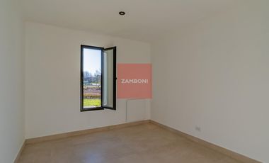 Casa en venta barrio privado Tierra y Mar