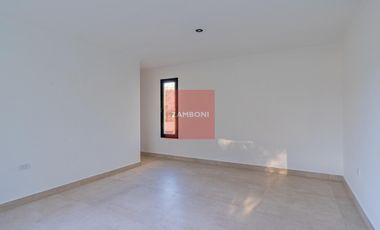 Casa en venta barrio privado Tierra y Mar