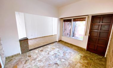 Casa en  alquiler en Villa Adelina