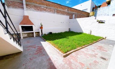 Casa en  alquiler en Villa Adelina