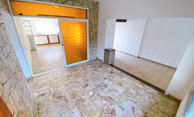 Casa en  alquiler en Villa Adelina