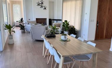 Alquiler Casa en San Sebastian Area 7 Cod.140 a la Laguna Uso Interno