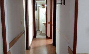Excelente PH 3 ambientes con gran terraza propia.- Martinez