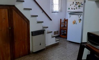 Excelente PH 3 ambientes con gran terraza propia.- Martinez