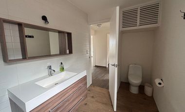 LOMAS DE SANTA FE, CASA CON SEGURIDAD