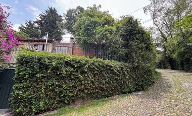 LOMAS DE SANTA FE, CASA CON SEGURIDAD