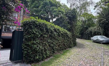 LOMAS DE SANTA FE, CASA CON SEGURIDAD