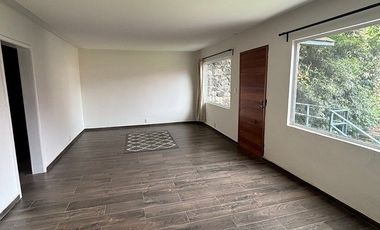 LOMAS DE SANTA FE, CASA CON SEGURIDAD