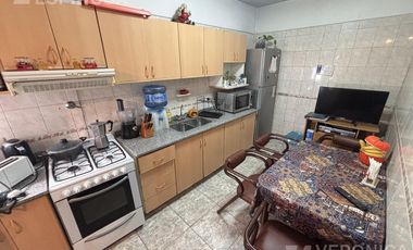 Departamento tres ambiente cochera Moron Sur
