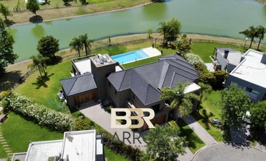 Venta casa Terravista fondo al lago