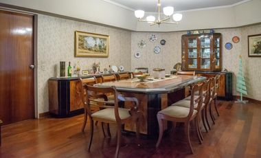 Hermoso chalet de 7 ambientes en venta, en Olivos.