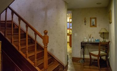 Hermoso chalet de 7 ambientes en venta, en Olivos.