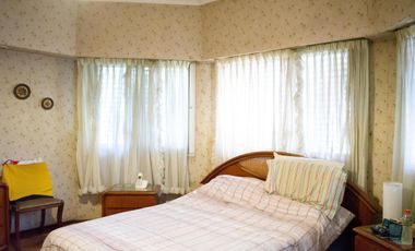 Hermoso chalet de 7 ambientes en venta, en Olivos.