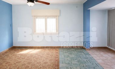 PH Interno con ärea verde en Banfield Este