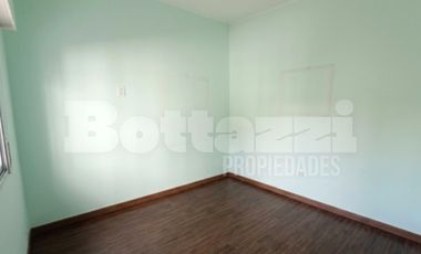 PH Interno con ärea verde en Banfield Este
