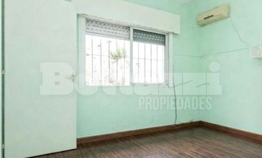 PH Interno con ärea verde en Banfield Este