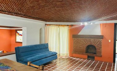 Casa Amueblada en Renta en el Centro (Calzada)