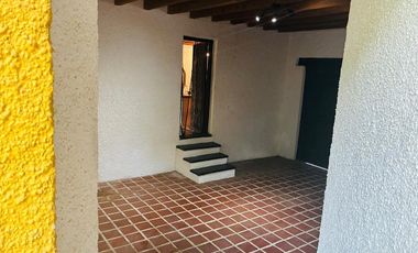 Casa Amueblada en Renta en el Centro (Calzada)