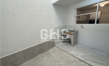 SE VENDE CASA ESQUINERA EN BARRIO LAURELES CARTAGO