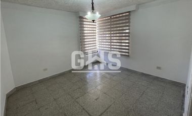 SE VENDE CASA ESQUINERA EN BARRIO LAURELES CARTAGO
