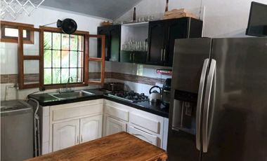 Cabaña en zona campestre con permiso de renta turístico - 005
