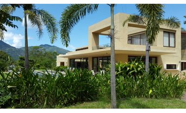 VENDO CASA CAMPESTRE DE RECREO EN VILLETA