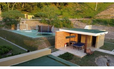 VENDO CASA CAMPESTRE DE RECREO EN VILLETA