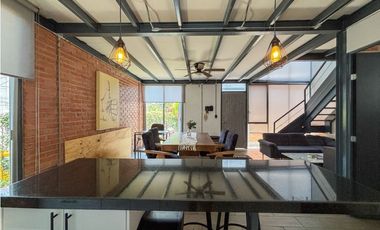 CASA TIPO LOFT en RENTA ESTILO INDUSTRIAL  Zona. Lomas de Cortes